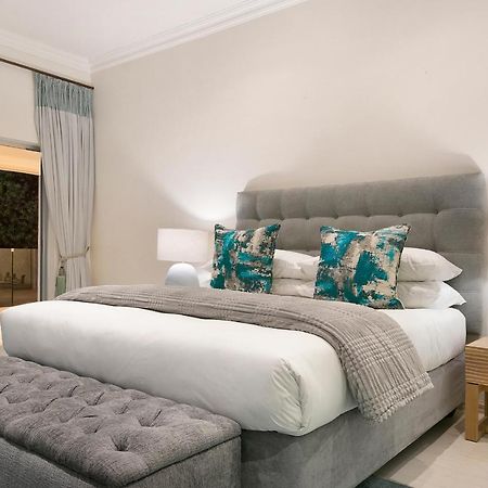Luxury Serviced Mountain Villa In Constantia Kapstaden Exteriör bild