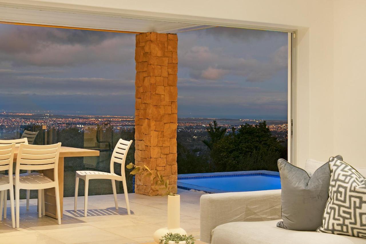 Luxury Serviced Mountain Villa In Constantia Kapstaden Exteriör bild