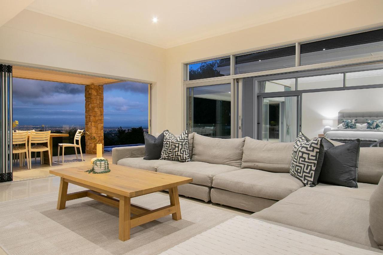 Luxury Serviced Mountain Villa In Constantia Kapstaden Exteriör bild